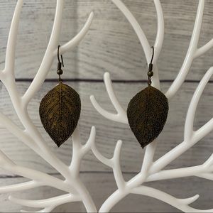 Vintage brass-tone leaf stamped earrings